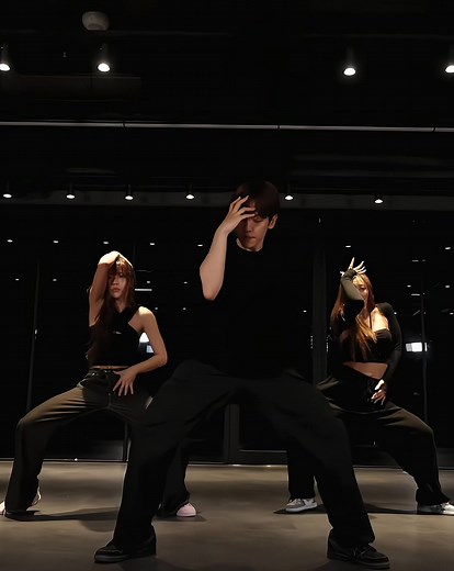 Baekhyun Bambi Dance Practice for Birthday Celebration