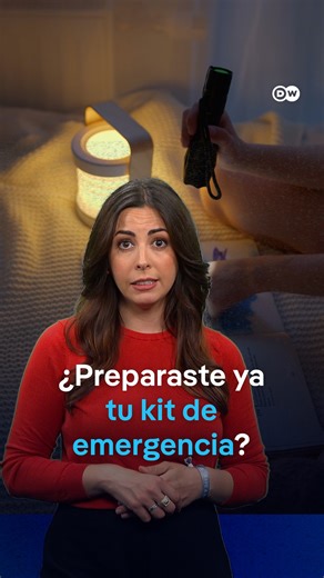 ¿Preparaste ya tu kit de emergencia? Aunque la Unión Europea advirtió hace un mes a sus ciudadanos de la preparación de un kit de emergencia, la mayoría de españoles y portugueses vivieron el apagón sin bienes que se convirtieron de primera necesidad al quedarse sin luz y apenas sin señal telefónica o internet. #kitemergencia #unioneuropea #apagon #stromausfall #blackout #ue #españa #portugal | DW Español