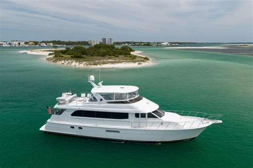 2004 Hatteras 75 Sport Deck Motor Yacht Motor Yachts for sale - YachtWorld