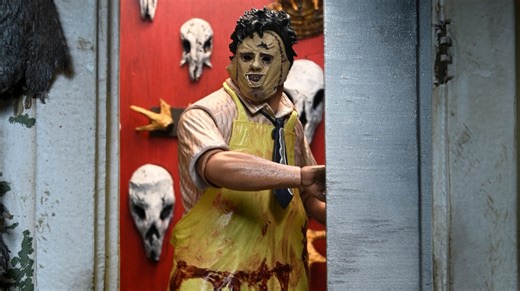 The Texas Chain Saw Massacre Ultimate Leatherface action figure unveiled by NECA