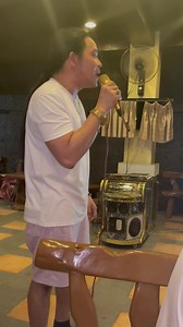 Ang Garry V ng bulacan. Oliver Felix ❤️ isa sa pinaka paborito naming kinakanta nya grabe parang totoo talagang si Garry V ung kumakanta. 😍 napaka galing mo talaga kuya. Follow nyo sya sa kanyang Facebook Page (Oliver Felix) | Dj&MeLai