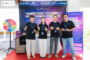 [English below] 🔥 Bắt Trọn Năng Lượng Công Nghệ Trẻ Cùng Saigon Technology tại Tech Fest & Job Fair 2025! Ngày 12/06, Saigon Technology đã có màn “chào sân” đầy ấn tượng tại FPTU Tech Fest & Job Fair 2025, mang theo nguồn năng lượng bùng nổ và tinh thần kết nối. 🎪 Booth 50 nhanh chóng trở thành “điểm hẹn” sôi động với hơn 200 lượt ghé thăm, thu hút bởi hàng loạt hoạt động thú vị: tư vấn CV 1:1, vòng quay may mắn, và vô số phần quà hấp dẫn. 💡 Đặc biệt, các bạn sinh viên còn có cơ hội trò chuyệ
