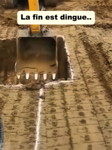 Trou rond parfait au godet : creuser un cercle précis en chantier