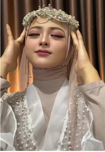 Makeup Transformation Tutorial with Stunning Transitions