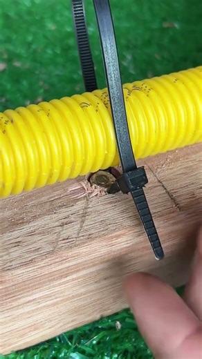 Técnica para prender canduites de forma correta 💡🚀 #diy #tips #ideias #solucoes