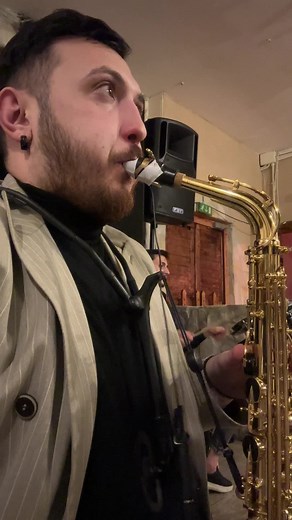 #fyp #petrutrigu #fy #romana #petrutrigu🎷 😘 TikTok