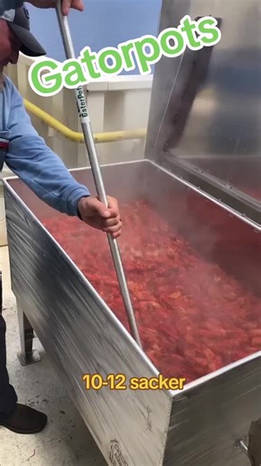 Ultimate Crawfish Boil Pot with 4 Jet Burners