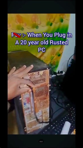 When You Plug in a 20 year old Rusted PC (First Video) #rusted #pc #lol #memevideo