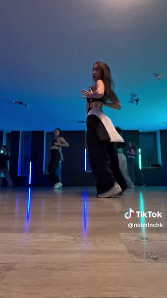 Jazz Funk Dance Choreography in Slow Motion