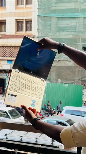 HP PAVILION 14 X360 I5 10th GEN 256 GB SDD 8GB RAM