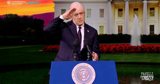 Crozza-Biden tra gaffe e problemi di memoria: "Per sconfiggere Putin continueremo a fornire armi a Ilary Blasi" - Il Fatto Quotidiano