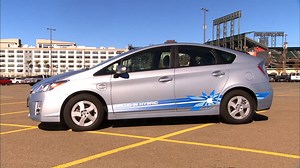 Car Tech Live 203: Get ready to get plugged-in - Video