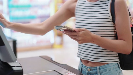 Bald kein Bargeld mehr bei Rewe? - Das steckt hinter Rewe Pay