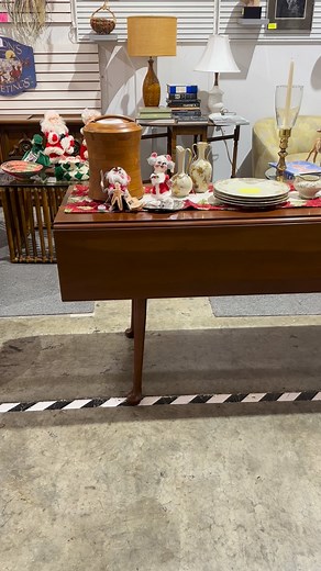 Another great week of new arrivals at Decatur Estate Vintage Market ahead of the Holiday Happenings Furniture Market this weekend. Come and check them out for yourself! #vintagefurniture #newarrivals #vintageshop #atlantavintage #atlantaantiques #vintagehome Message us or comment if you see something you like ☎️ (404) 378-4889  3429 Covington Highway, Suite C Decatur, Georgia 30032 | Decatur Estate Vintage Market | Facebook