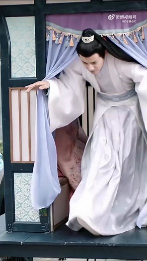 Zheng YeCheng as Shen Yan in My Sassy Princess | super sweet tender eyes watch My Sassy Princess Try here for full episodes with ENG SUB https://youtube.com/playlist?list=PLsUZkNuEg38Rjz8_dGSLKvZCNDvGrvFOX credit D水晶心C with 郑业成1001安利 ________________________ For more【更多】follow: FB/IG/TikTok/Weibo/Youtube: https://bit.ly/m/HappyOrange ________________________ #郑业成 #ZhengYeCheng #DaCheng #cdrama #chinesedrama #chineseseries #chineseactor #HuaLongDistrictOne #DesireCatcher #AnEternalThought #zhuqin