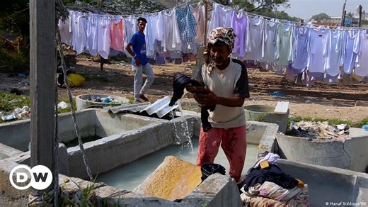 Pakistan: One of Karachi's last washermen upholds tradition