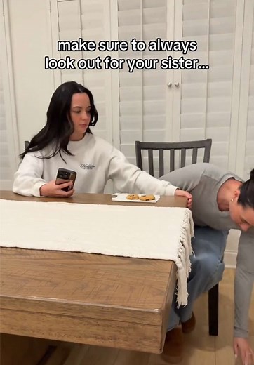 Always Look Out for Your Sister — Merrell Twins Moment