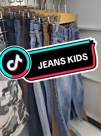 Pilihan Jeans Anak yang Beragam
