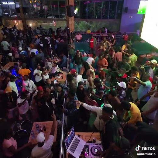 Dj Jomba Ft Mc Mido Season Mixes | Amapiano Quiver Lounge Set
