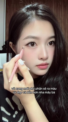 Bút Bắt Sáng Bọng Mắt Hai Màu: Hướng Dẫn Sử Dụng