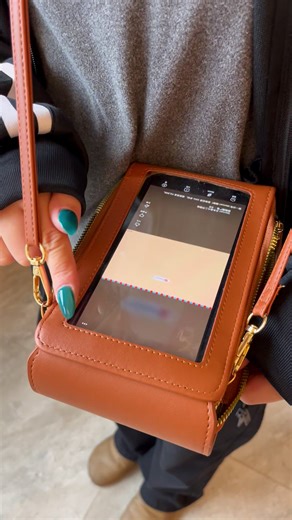 Convenient Touch Screen Crossbody Purse Review