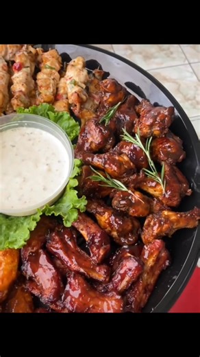 “I’ve been praying all this season , building my faith up in strength Moving from grace to grace from height to height Spreadung his word out in hope I’ll be doing this for a while trusting the plan for my life, cause where I’m from no resting but God still covers me They said I was nothing and broken but he put songs in my eyes, fire in my bones” ❤️🎶 | Seolebaleng Tlhaole