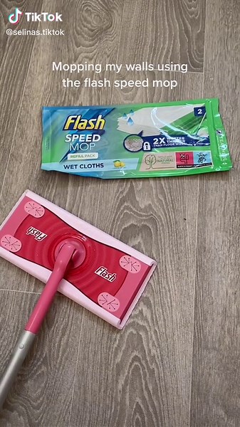 Effortless Wall Cleaning with Flash Speed Mop