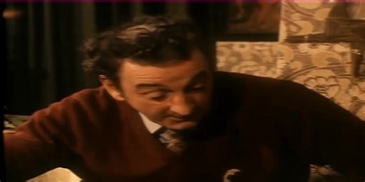 Christmas The Way It Was A 1978 documentary describing Christmas the way it was in the late 1930's and the 1940's in Ireland. The short film is presented by John B. Keane and features a host of actors and musicians from the Lisselton / Ballydonoghue Comhaltas Branch area of North Kerry. Enjoy 😊 | The Days of the MV Naomh Éanna, Ireland