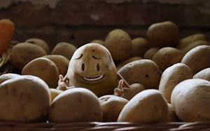 外星人长得像一颗土豆，来到地球后，差点被人类当成蔬菜吃了