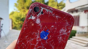 iPhone XR: il nostro DROP TEST! - VIDEO