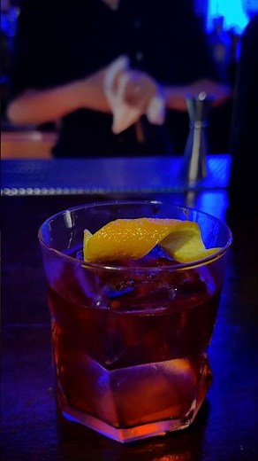 A Classic Negroni - Made with The Obscure’s Four Thieves Gin 🥃