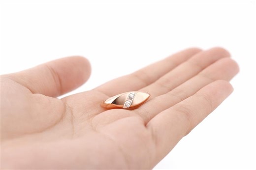Rose Gold Baguette Diamond Ring – Sleek Minimal Signet Style – Elegant Gift for Her - Etsy