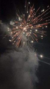 AIR RAID – 8 Shot 500g Rack Massive aerial bombs detonating one after another with HUGE mines!