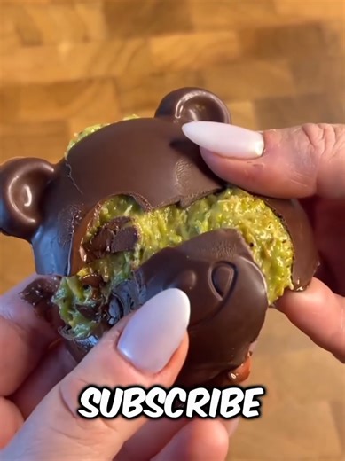 Chocolate Museum Surprises: A Cargo Pants Conundrum