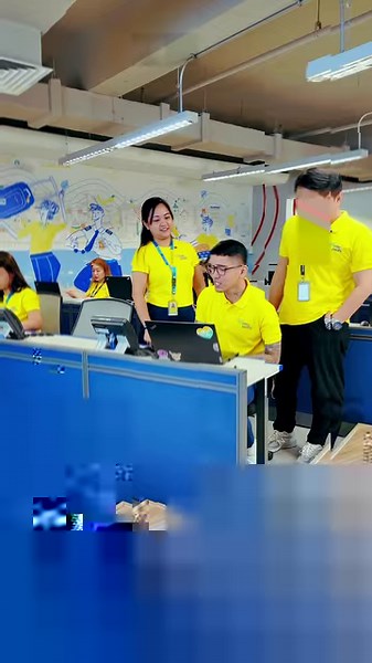 40K views · 28K reactions | As a basketball player, masasagot kaya ni Tito Mikee ang mga passenger concerns? Abangan si Mikee Reyes habang sinusubukan niyang maging CEB Customer Care Manager for a day! #WeFlyForEveryJuan | Cebu Pacific Air | Facebook