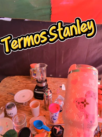No todo son juguetes. nos encontramos unos termos Stanley Louis Vuitton. #stanley #termos #sobreruedas #tijuana