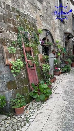 La MAGIA di CASERTAVECCHIA #italy #medieval #travel #village #viaggiaconwallace #campania