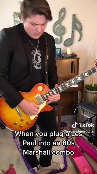 Guitar Solo Tips: Plugging a Les Paul into an Amp