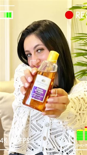 زيت أعشاب الهند: سر شعرٍ صحي وجميل