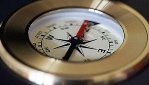 Would a magnetic compass work on the moon?