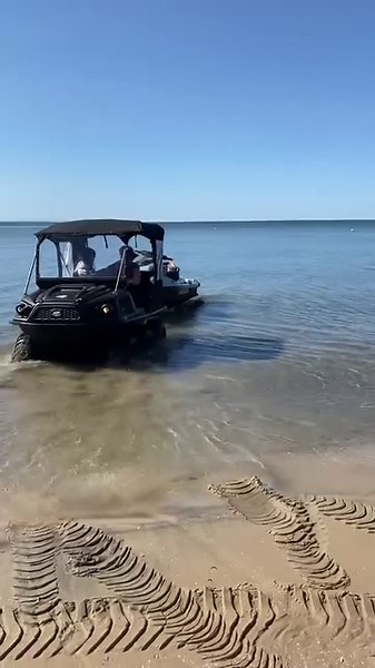No dock. No problem. . 📸: Performance Atv & Leisure . . #Argo #ArgoXTV #ArgoSasquatch #ArgoATV #ArgoSSV #GoWhereOthersCant #knownoboundaries #GoAnywhere | ARGO XTV