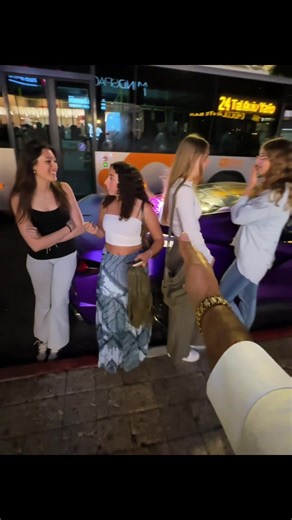 Treat kindly #let the world filled with love#fyp #USAStreetScenes#USACameras#USStreetLife