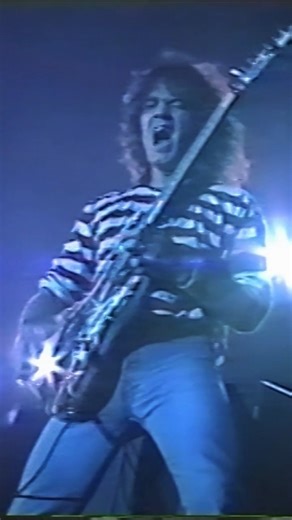 Eddie Van Halen - Guitar Solo 1989 #guitar #evh #eddievanhalen #vanhalen #fblifestyle | Shred Music TV