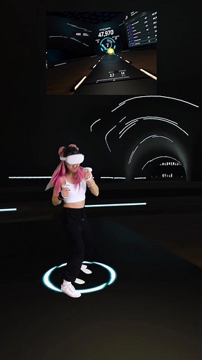 Boxing Fitness Classes in FitXR VR | Punching my way to fitness!