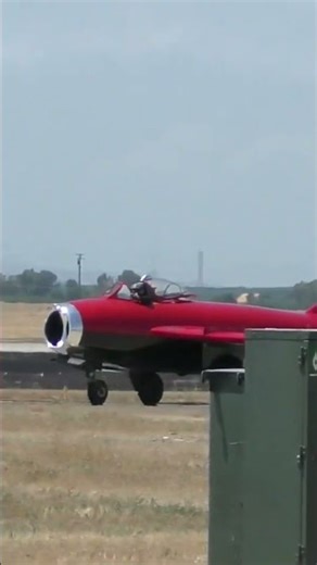 Rare Look at the Legendary MiG 17 #subscribe #military #aviation