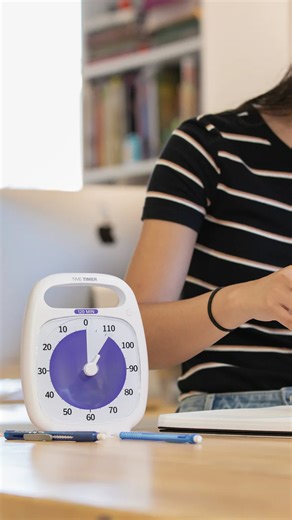 Logopedicum Rec. Terapéuticos on Instagram: "⏲️ Time Timer Plus: un temporizador visual 👀 para gestionar el tiempo de forma eficaz y divertida 🧠✨ ¿Te cuesta que tu peque entienda cuánto tiempo ⏱️ dura una tarea o cuándo toca cambiar de actividad? 👉🏼 Time Timer Plus es la herramienta ideal para que peques y adultos visualicen 👀 de forma clara el paso del tiempo sin estrés 🧘🏼. 🌱 Pero, ¿qué tiene este modelo de especial? 🔹 Disco de color visual que muestra claramente el tiempo restante. 🔹