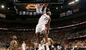 Great Dunks in NBA History from Round 1 of the Playoffs