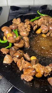 How to Cook Selanik Tava: Lamb Liver-Kidney-Heart Skillet 🍳🔥 | #SelanikTava #OffalRecipe #Foodie Master this authentic Turkish offal skillet! We sear tender lamb liver, kidney, and heart with bold spices, then serve the sizzling mix straight from the pan—just like traditional Selanik tava. Follow this recipe for a rich, iron-packed meal that’s smoky, hearty, and perfect for adventurous foodies. SelanikTava, LambLiverRecipe, LambKidney, LambHeart, OffalRecipe, TurkishFood, SkilletRecipe, Street