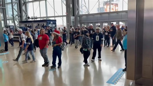 The door are open at AT&T Stadium for the home finale for the Dallas Cowboys. Chargers on deck, looking for their 7th win in 8 games. | Mike Leslie