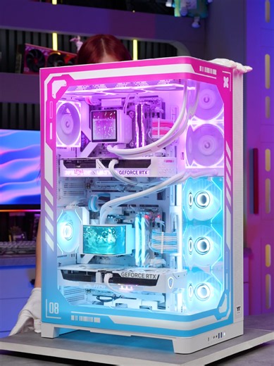 What do you think of this His and Hers Pc build? 👀🙈 💙🩷 This build is in the new Capo X case from Thermaltake #pcbuild #pcgaming